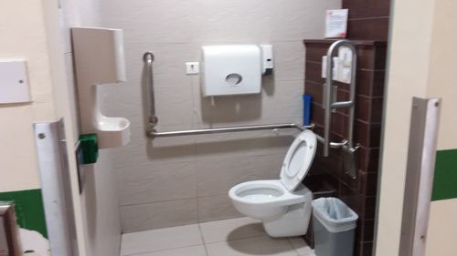 5-Star Toilet - Tan Tock Seng Hospital 