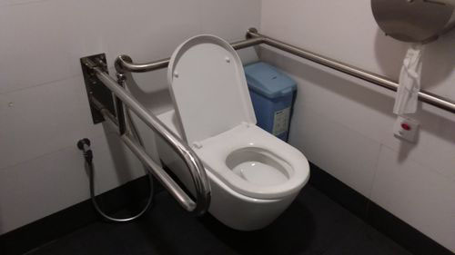 5-Star Toilet - Tiong Bahru Plaza 