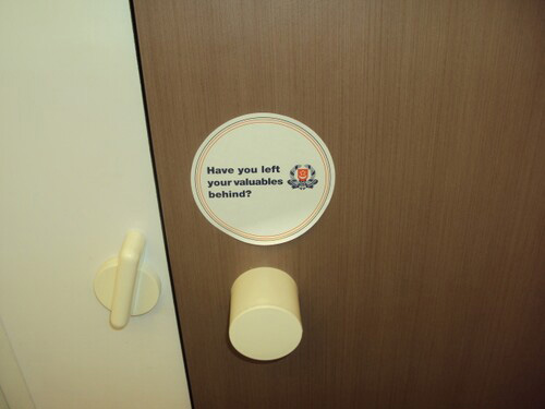 4-Star Toilet - 888 Plaza 
