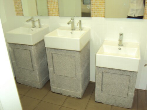 4-Star Toilet - 888 Plaza 