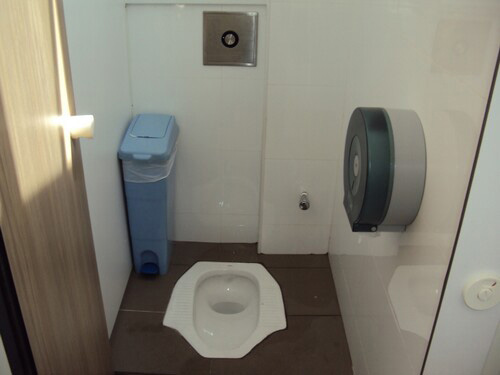 4-Star Toilet - Elias Mall 