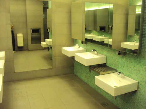 5 Star Toilet - Jurong Point Shopping Centre 