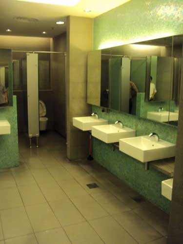 5 Star Toilet - Jurong Point Shopping Centre 