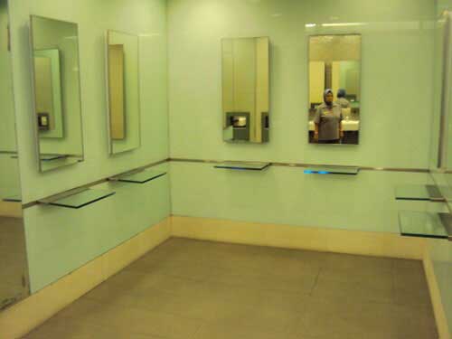 5 Star Toilet - Jurong Point Shopping Centre 