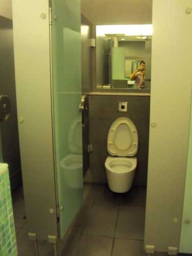 5 Star Toilet - Jurong Point Shopping Centre 
