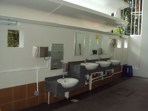 4-Star Toilet - Tanglin Halt Market 