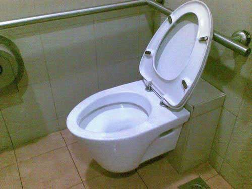 3-Star Toilet - Tiong Bahru Market 