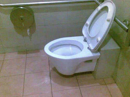3-Star Toilet - Tiong Bahru Market 