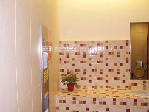 5-Star Toilet - Ministry of the Environment & Water Resources, Environment Building 